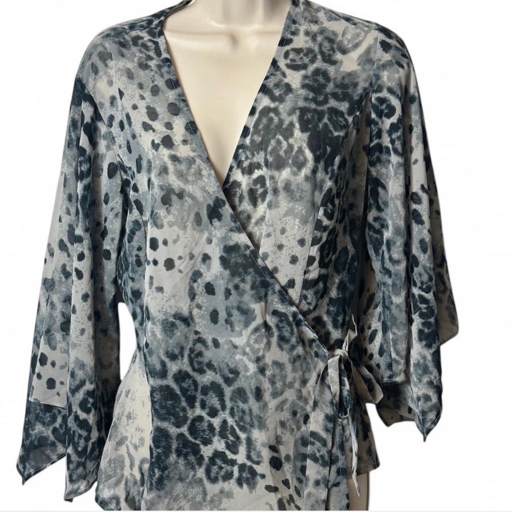 New York‎ & Company Leopard Print Wrap Top